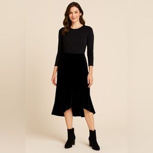 🖤 Notations Black Velvet Ruffle Hem Skirt – Size L 🖤